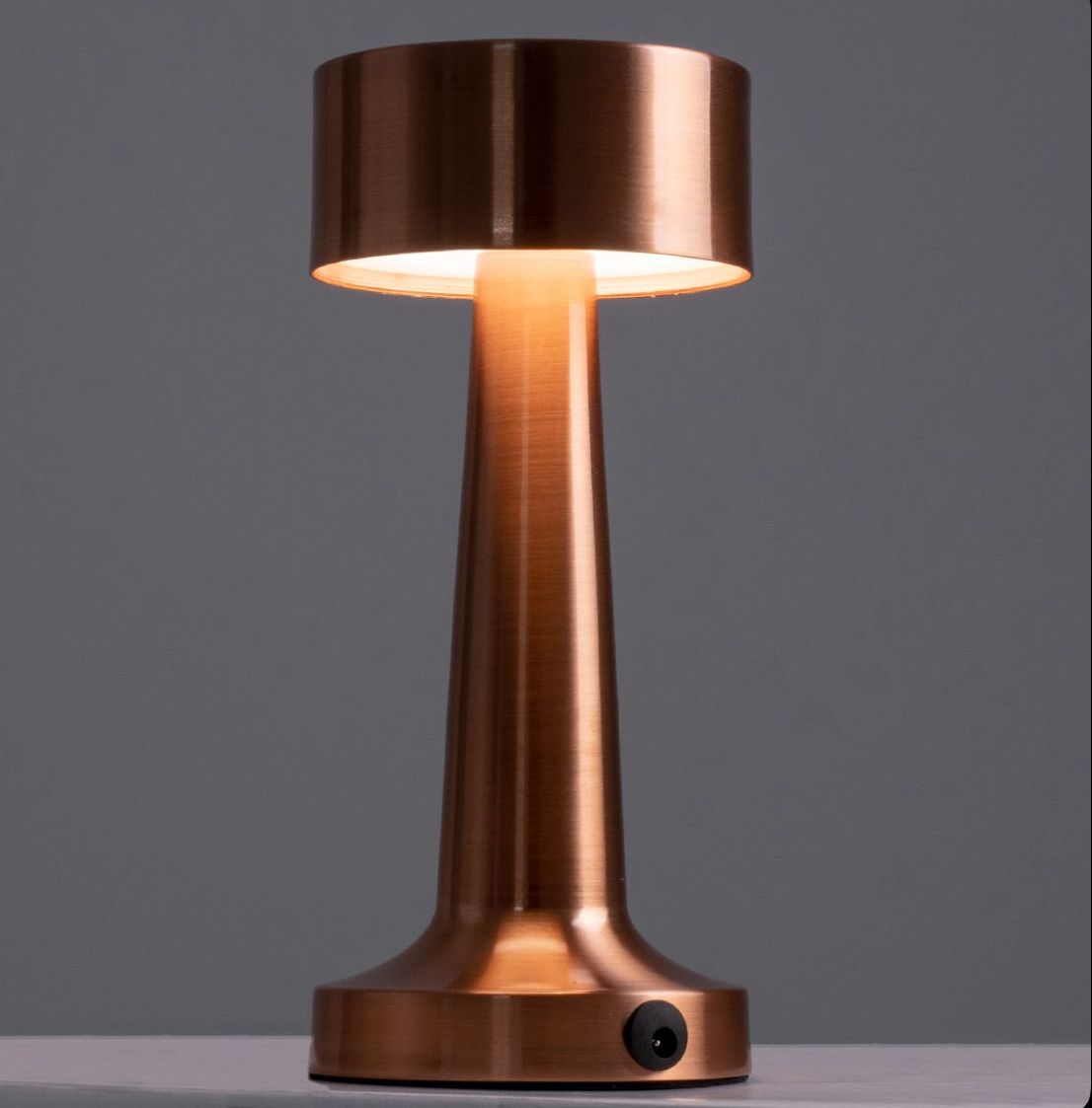 đ Metal LED Lamp â Rechargeable, Color-Changing & Ultra Stylish