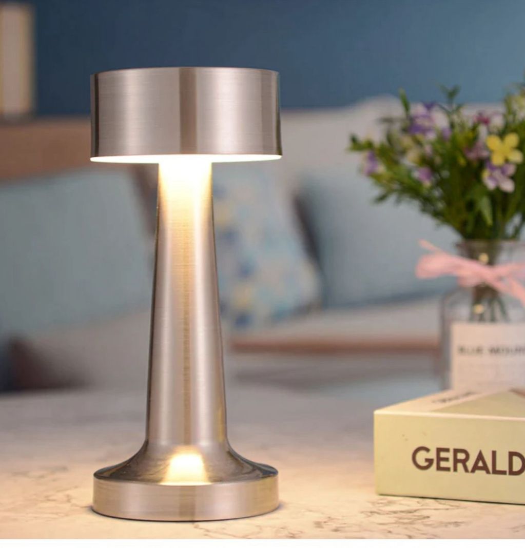đ Metal LED Lamp â Rechargeable, Color-Changing & Ultra Stylish